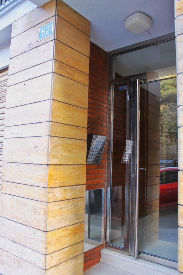 Apartment A Stone'S Throw From Santa Barbara Alicante Exterior foto