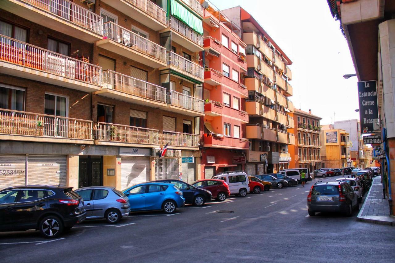 Apartment A Stone'S Throw From Santa Barbara Alicante Exterior foto